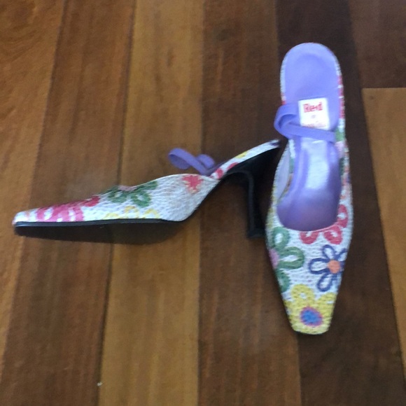 New “Red” by Ramon Tenza floral sling back mules with sculpted heel size 6.5 - Picture 2 of 8